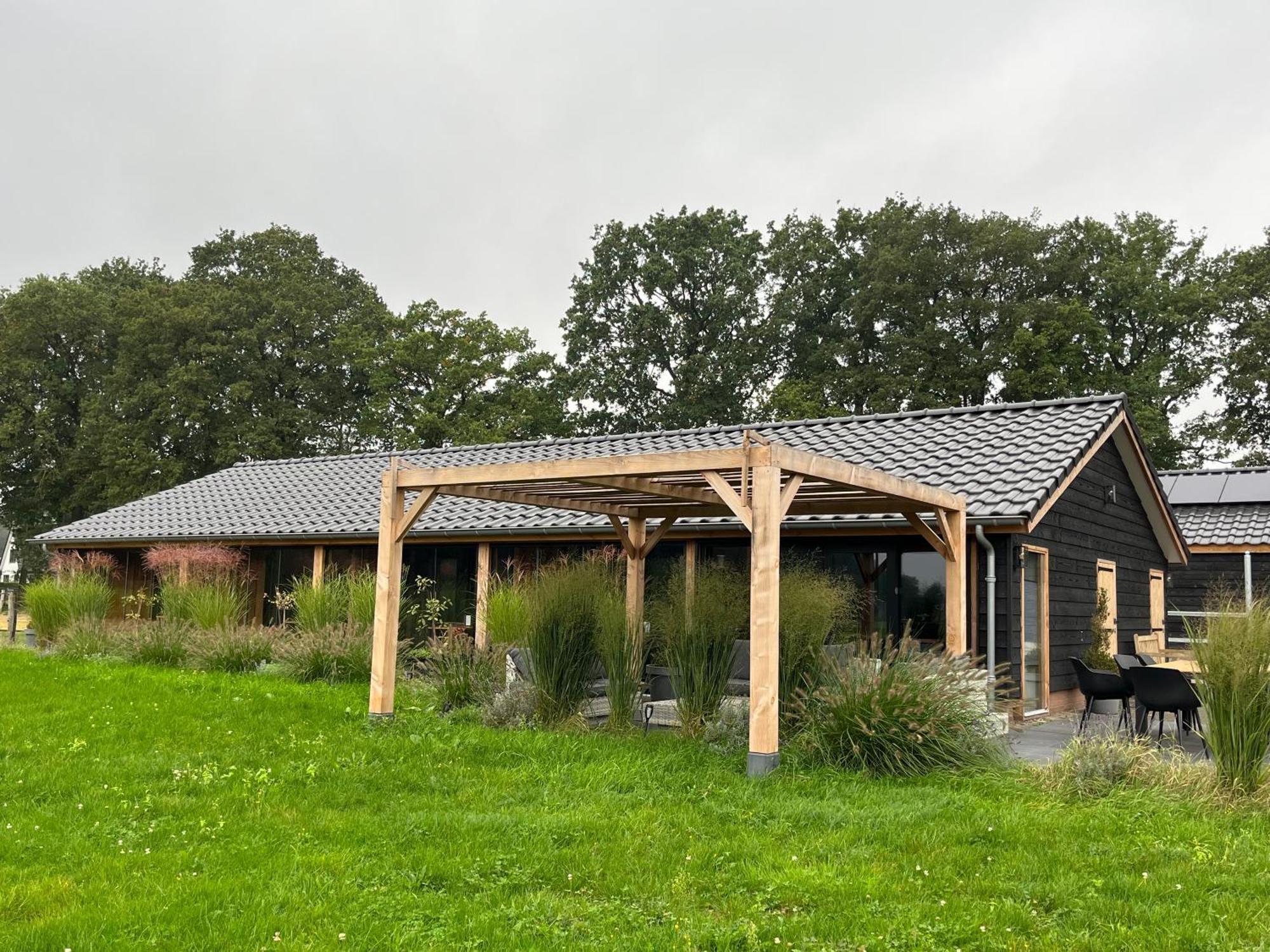 'T Heidepaleis Bed & Breakfast Garderen Exterior photo