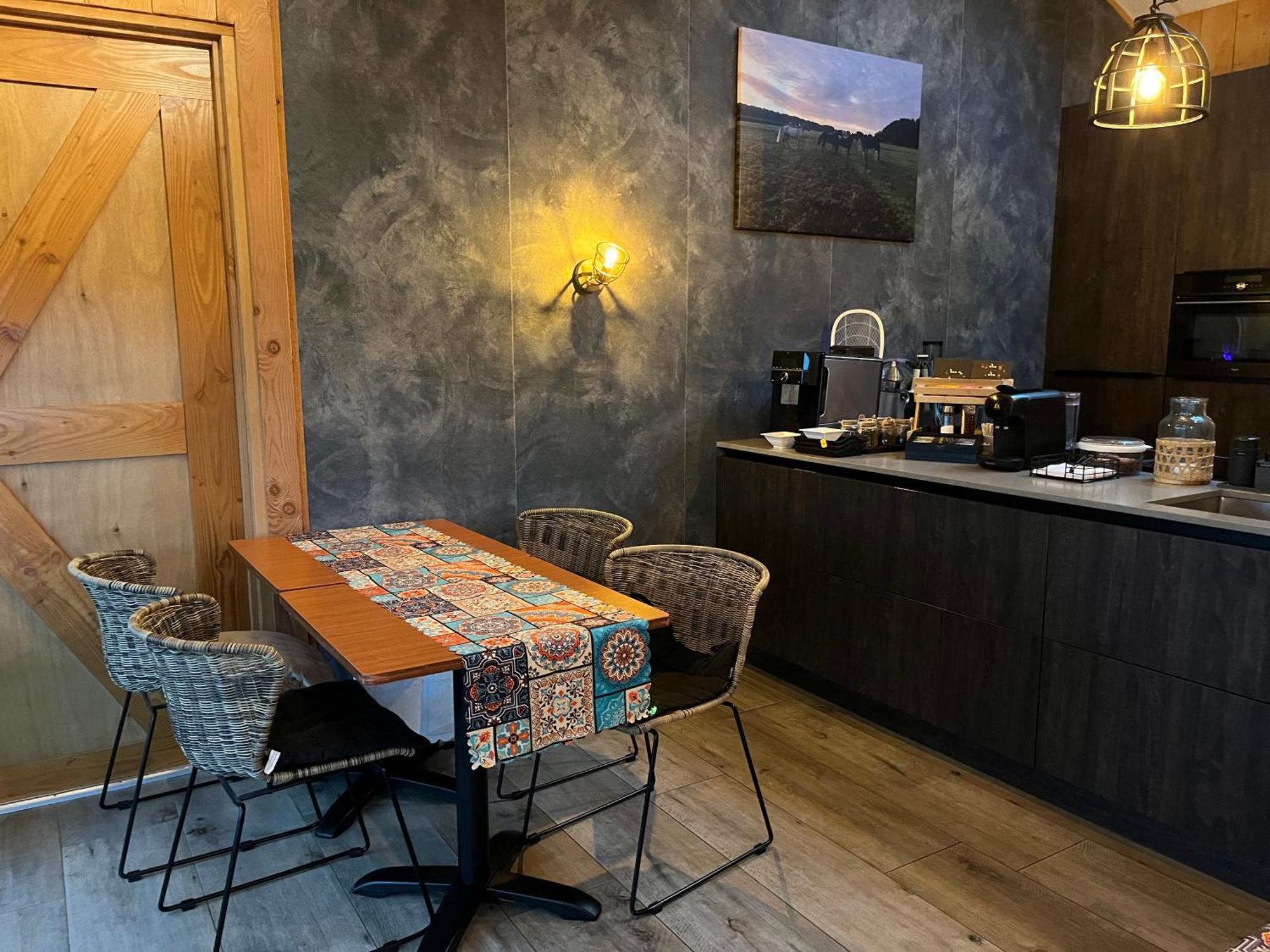 'T Heidepaleis Bed & Breakfast Garderen Exterior photo